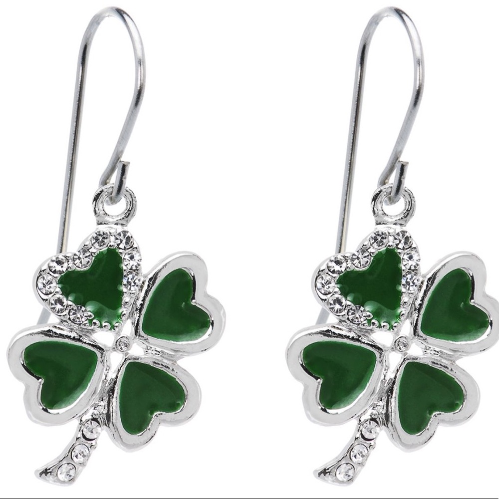 Bright Heart Shamrock Earrings NWT